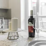 Lora Apartment 1, Free Private Parking *