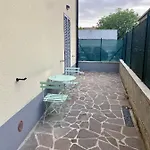 Lora Apartment 1, Free Private Parking Apartment