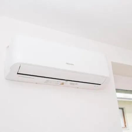 Lora 1, Free Private Parking, Self Check In, Air Conditioner Apartamento Como